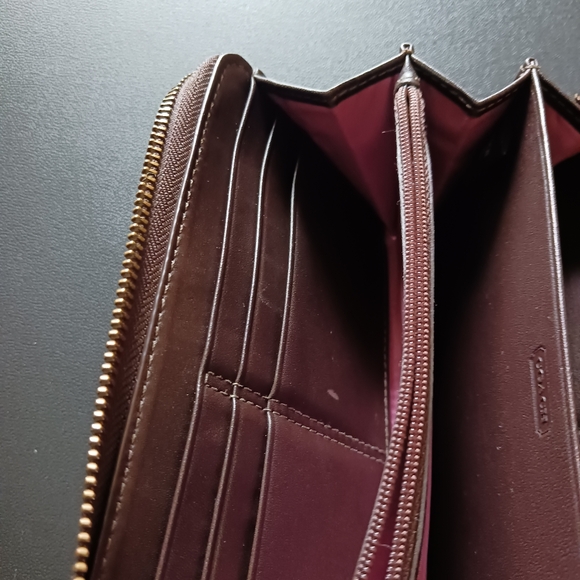 FINAL SALE! Coach Patchwork Animal Print Large Long Zip Wallet - Picture 13 of 13